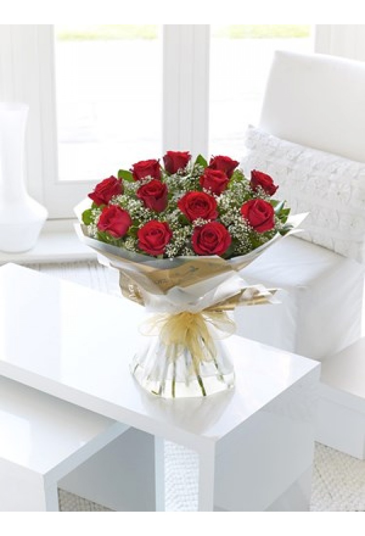 12 Red Long Stem Roses Ha..