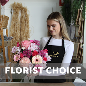 Mixed cut flowers..