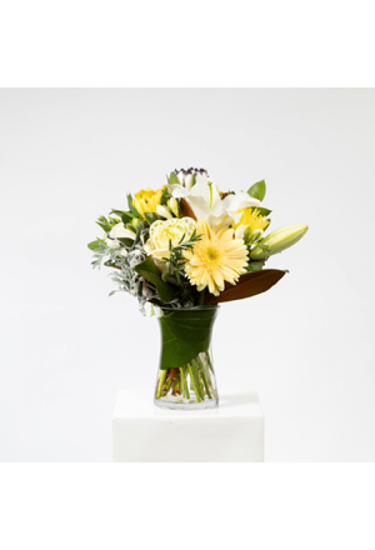 Mixed cut flowers in Vase..