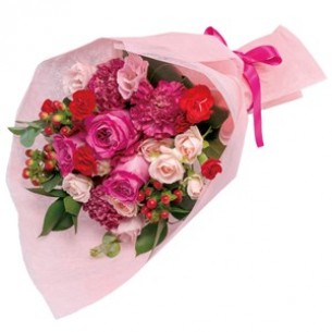 Bouquet in pink and red..