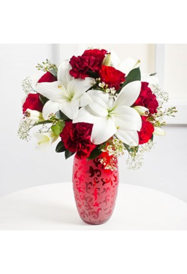 Romantic Bouquet in Red a.. Romantic Bouquet in Red a..