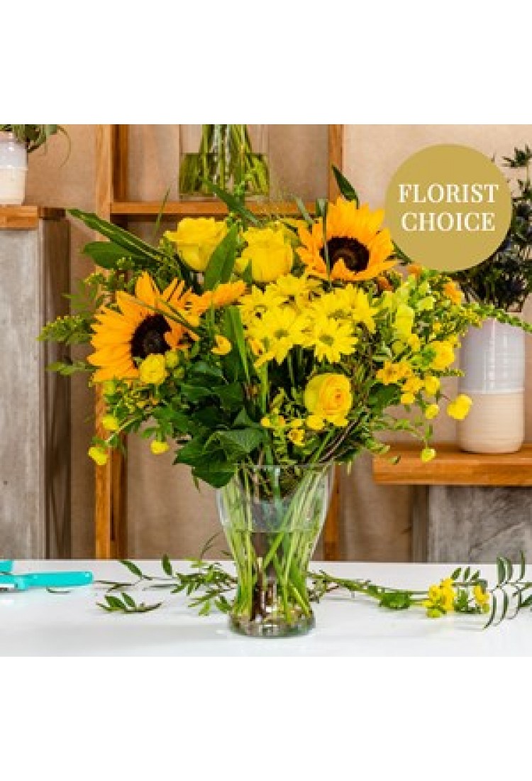 Yellow florist's fantasy .. Yellow florist's fantasy ..