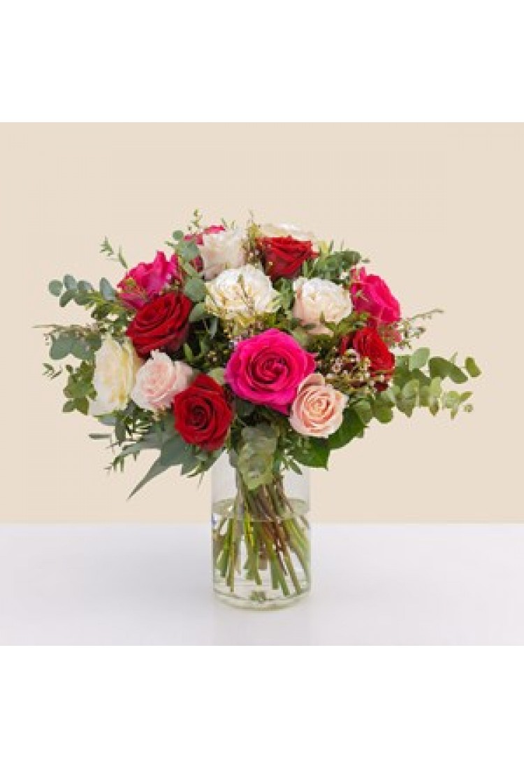 Adorable roses.. Adorable roses..