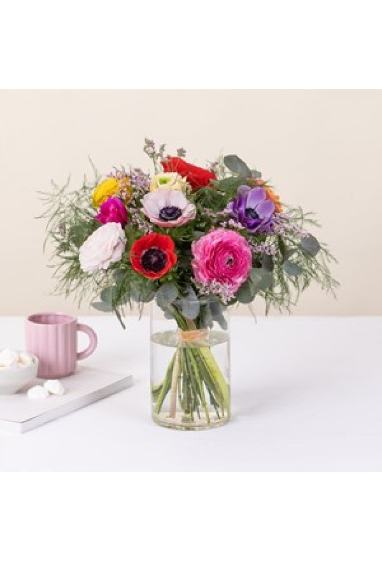 Bouquet of anemones and b.. Bouquet of anemones and b..