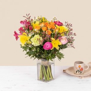 Caline and free vase..