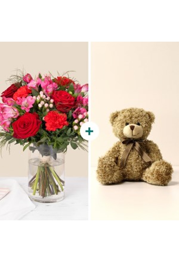 Red kiss and teddy bear.. Red kiss and teddy bear..