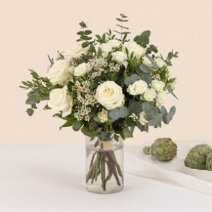 White and green bouquet..