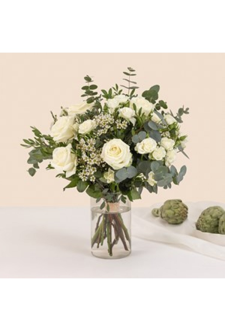 White and green bouquet..