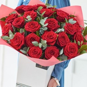 24 Sumptuous Red Roses..