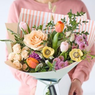 Spring Meadow Bouquet Wit..