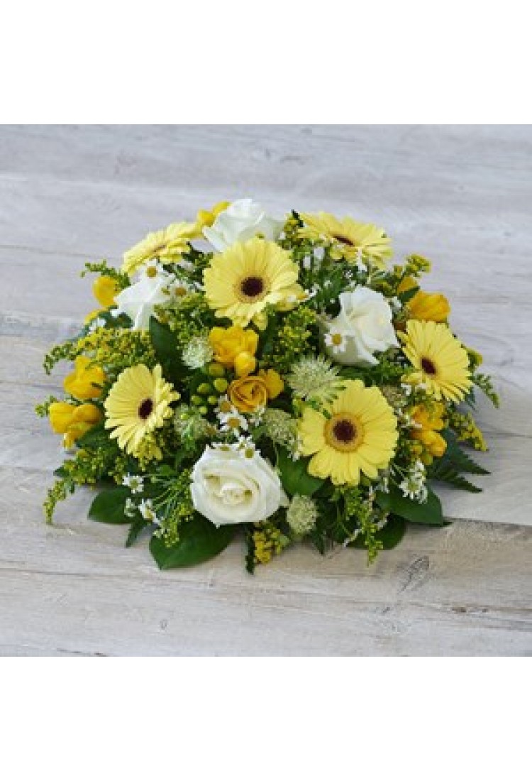 Large Scented Yellow Posy..