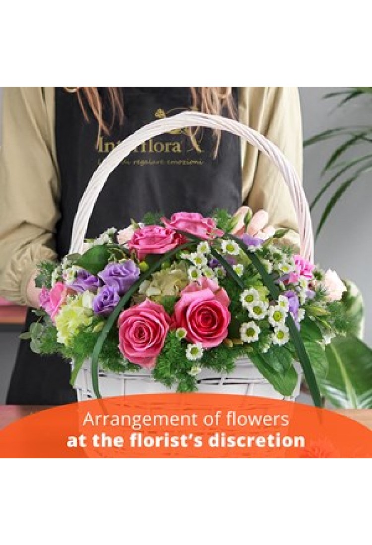 Arrangement of cut flower..