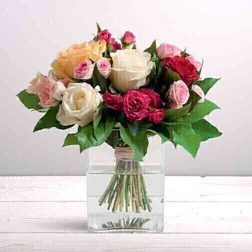  BOUQUET DE GRANDES ROSES..