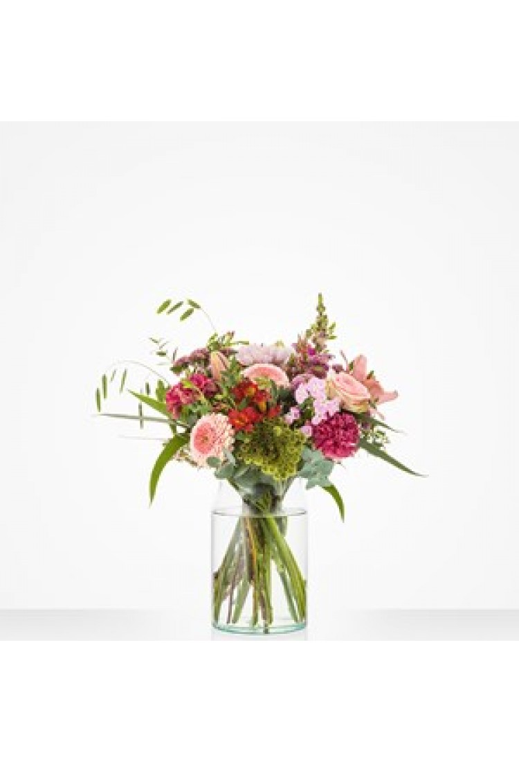 Warm gesture bouquet..