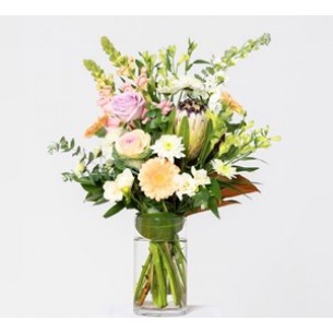 Seasonal Pastel Bouquet i..