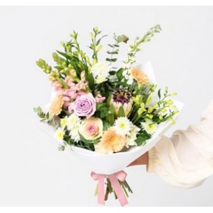 Seasonal Pastel Bouquet..