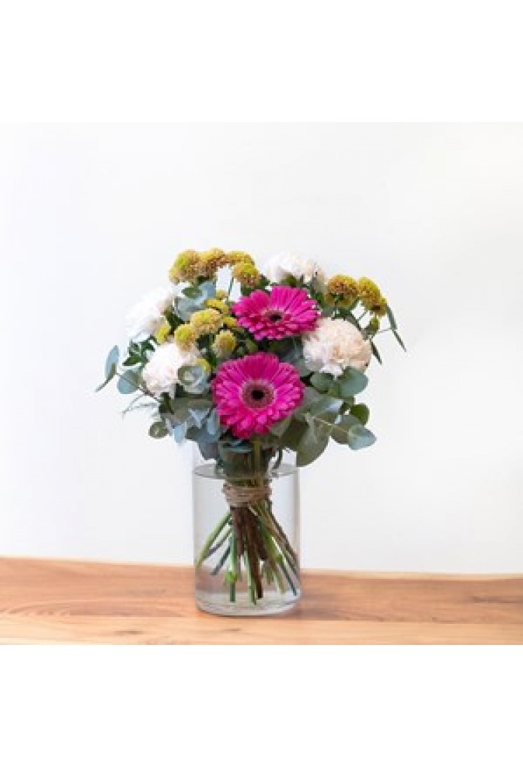 Carnations and mixed flow..