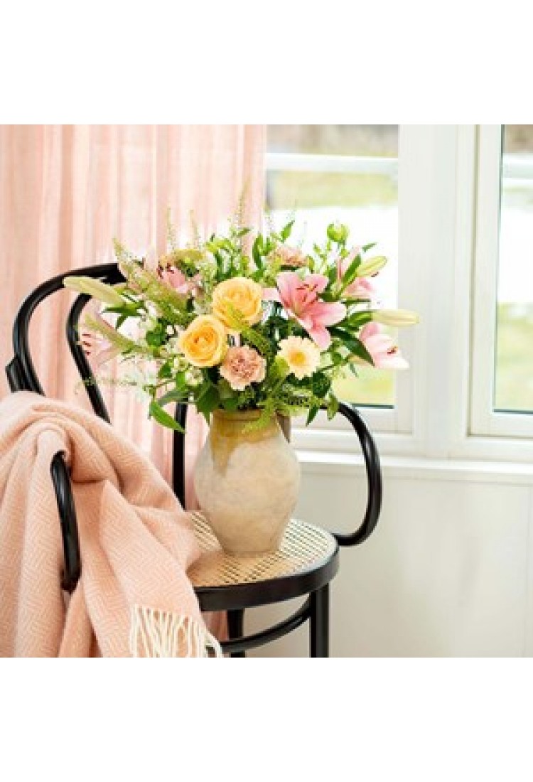 Bouquet of seasonal cut f..