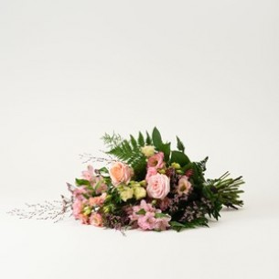 Funeral bouquet in pink..
