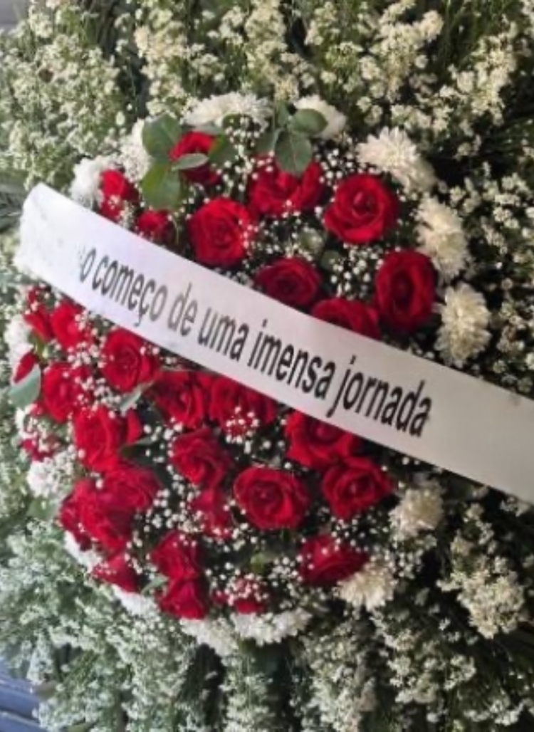 Coroa Arranjo 700 1 Caju Rio de Janeiro 