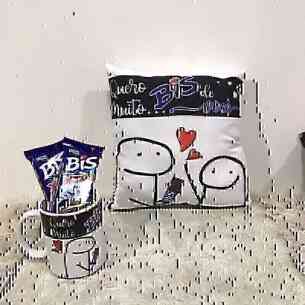 Caneca Quero Muito Bis de..